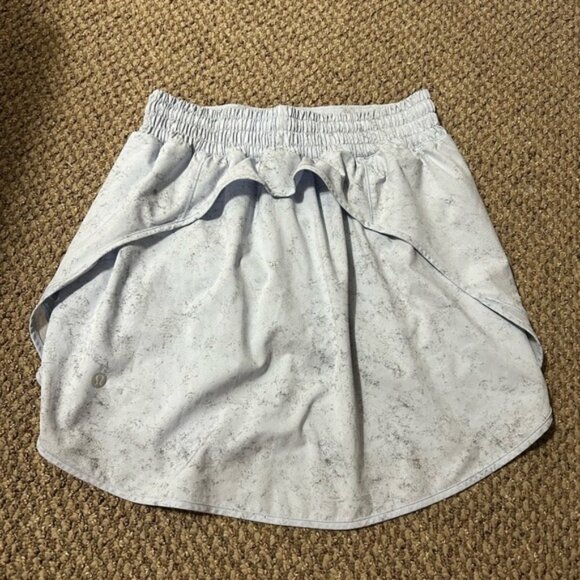 Lululemon Hotty Hot High-Rise Skirt - Picture 5 of 9